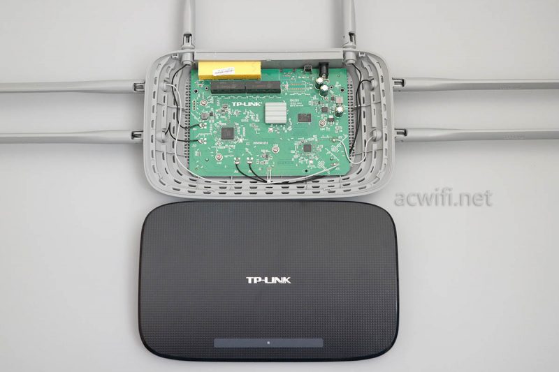 TP-LINK WDR7300千兆版2100M无线路由器拆解教程
